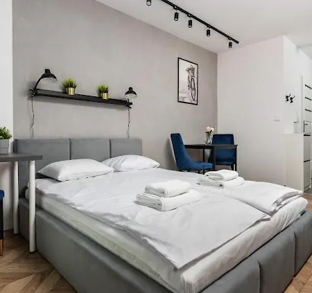 アパート Nowoczesny Nad Wisla Ii クラクフ